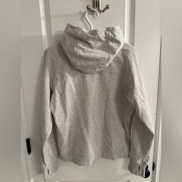 Lululemon hoodie with kangaroo pouch, size 6 - Picture 2 of 4